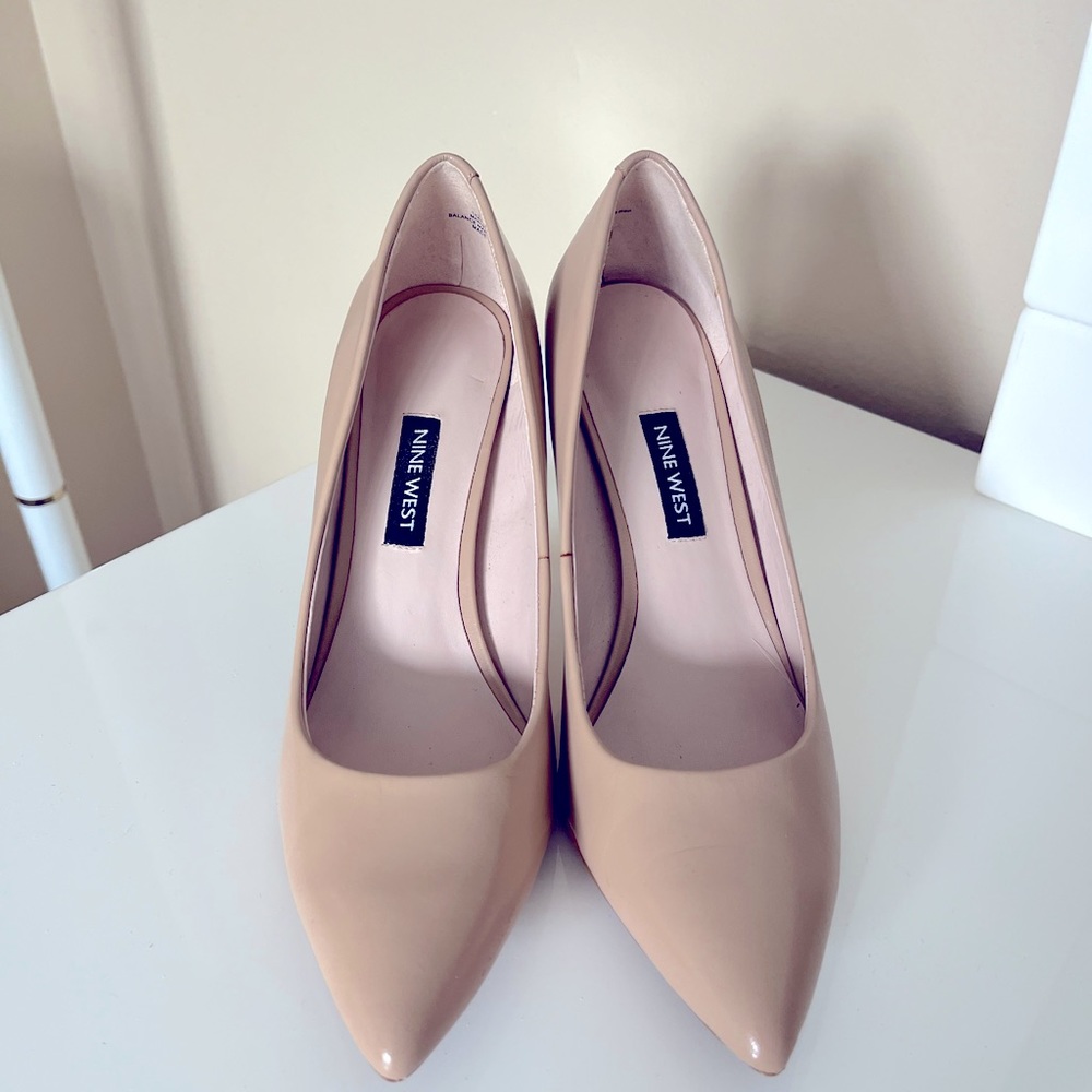 Nine West pumps like new